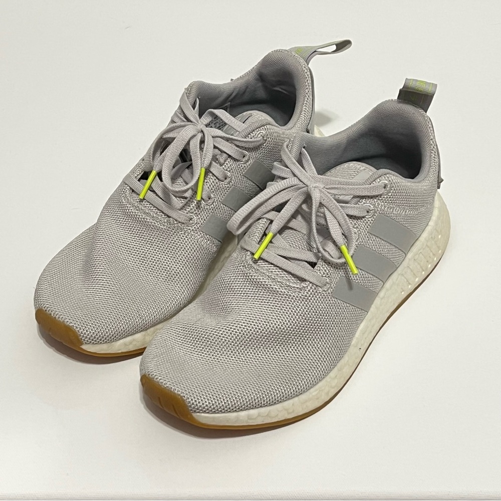 Adidas NMD R2